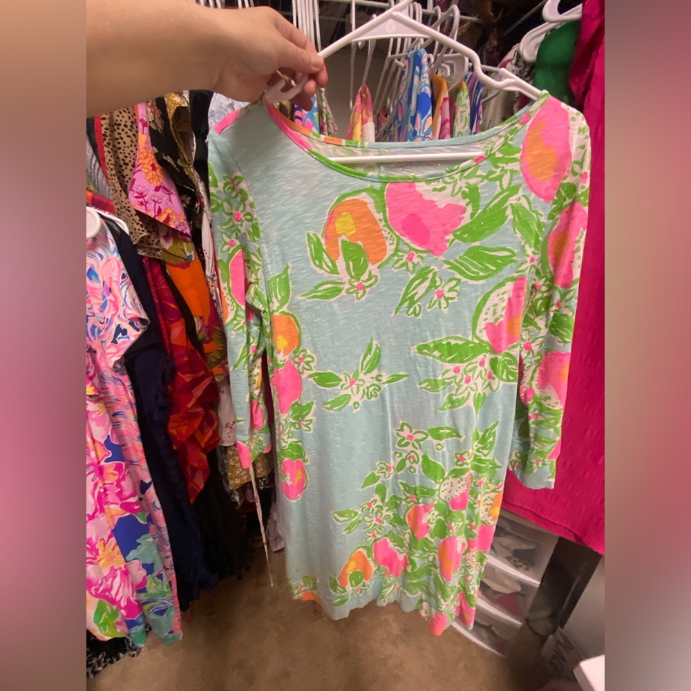 Lilly Pulitzer dress size medium.